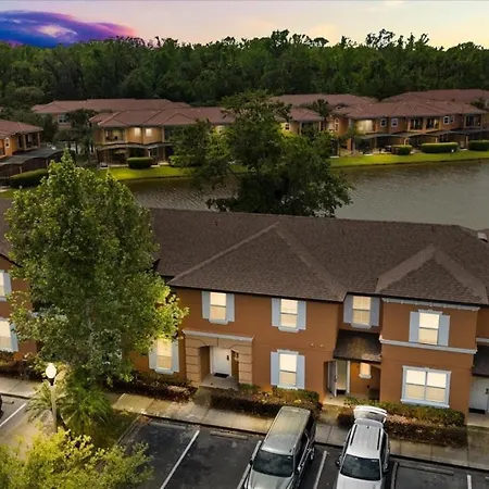 3 Bedrooms - 2,5 Bathrooms - Regal Oaks 5716